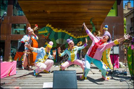 Imagen Carnaval en Fonz con Los Titiriteros de Binéfar