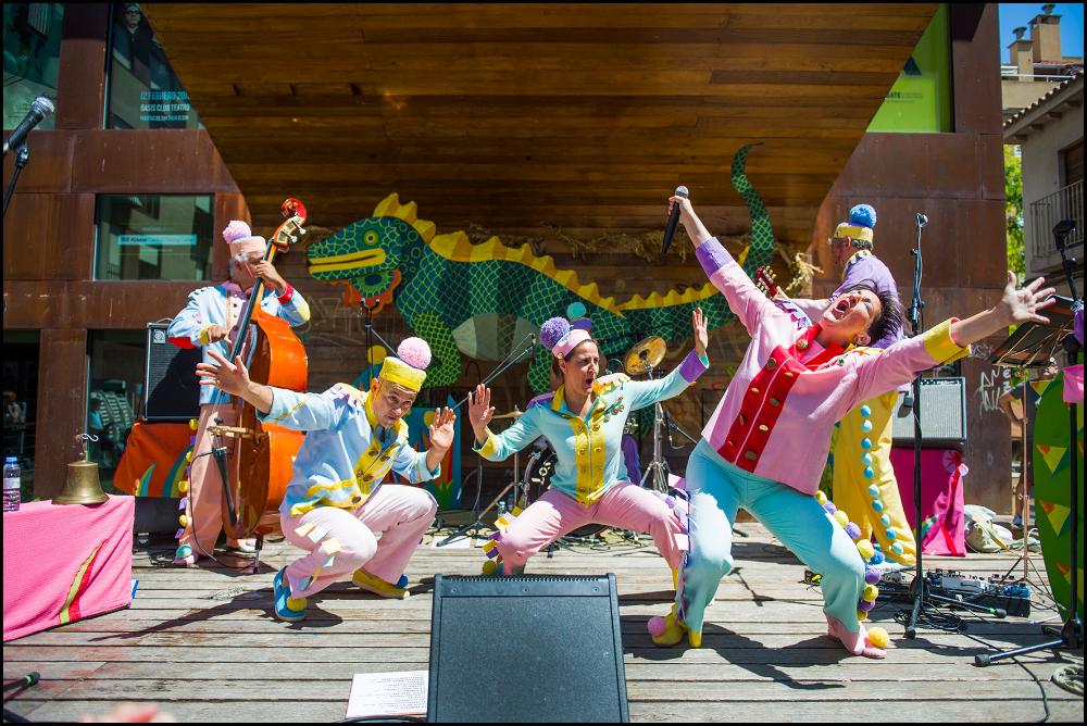 Imagen Carnaval en Fonz con Los Titiriteros de Binéfar