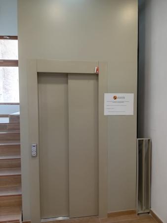 Imagen Instalación de elevador-ascensor en el edificio casa Carpi.