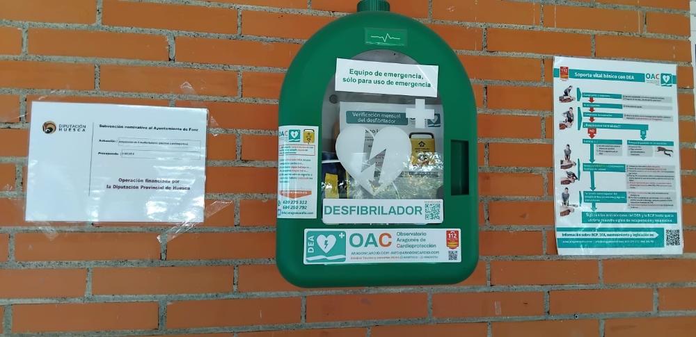 Imagen Adquisición de 2 desfibriladores para colocar en las piscinas y en el polideportivo de Fonz